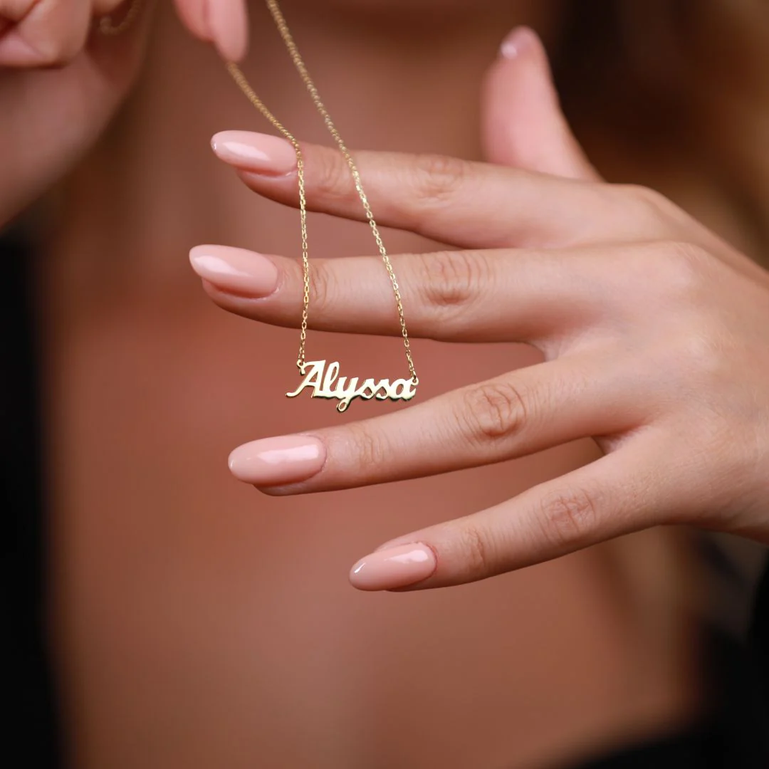 Dainty Nameplate Necklace - Image 5