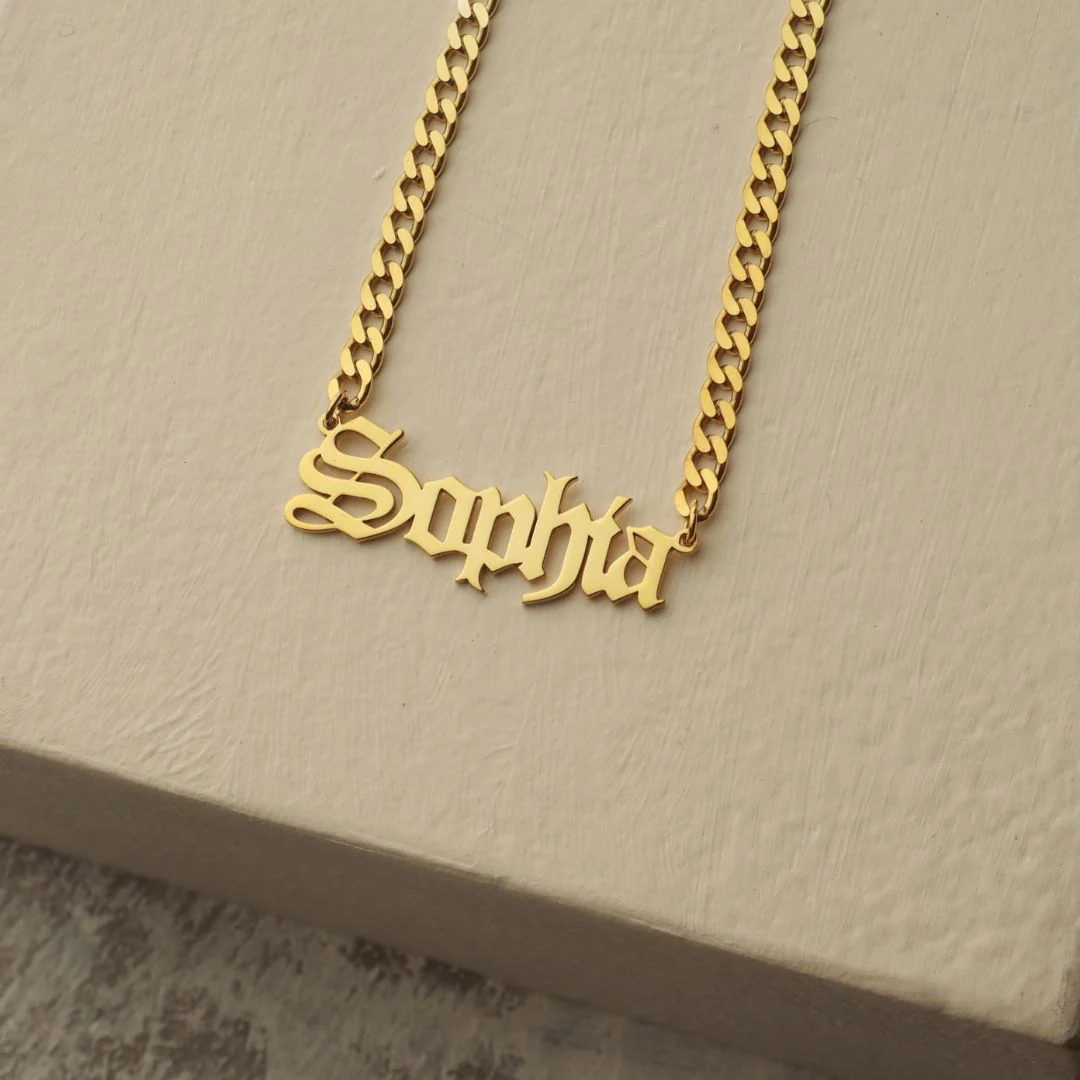Old English Nameplate Necklace - Image 3