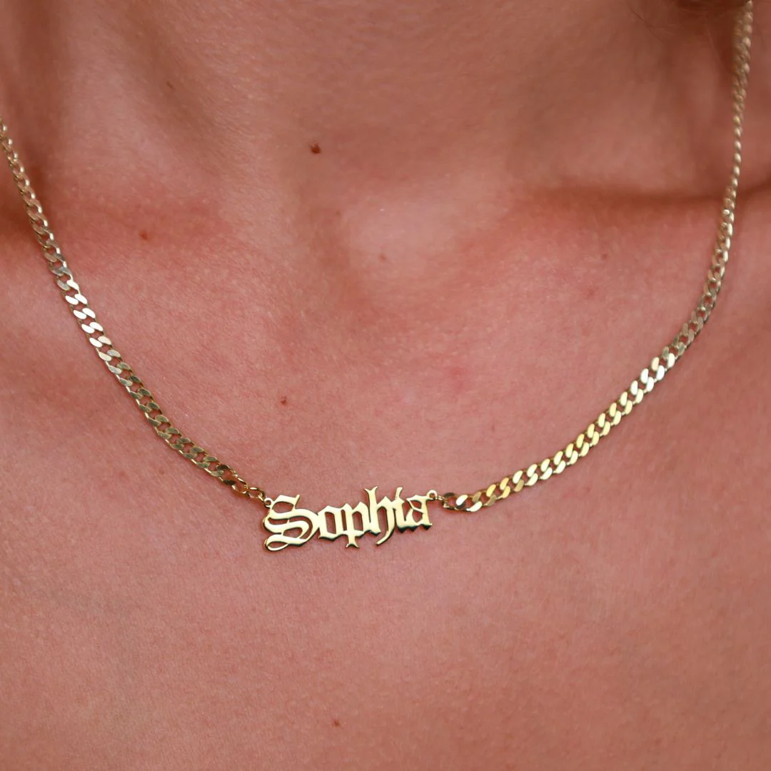 Old English Nameplate Necklace - Image 5